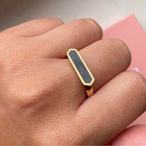 Cali Tiger Black Bar Goldtone Ring - Size 8